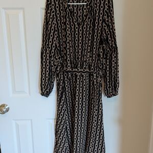 Worthington Black and White Long Sleeve Dress
